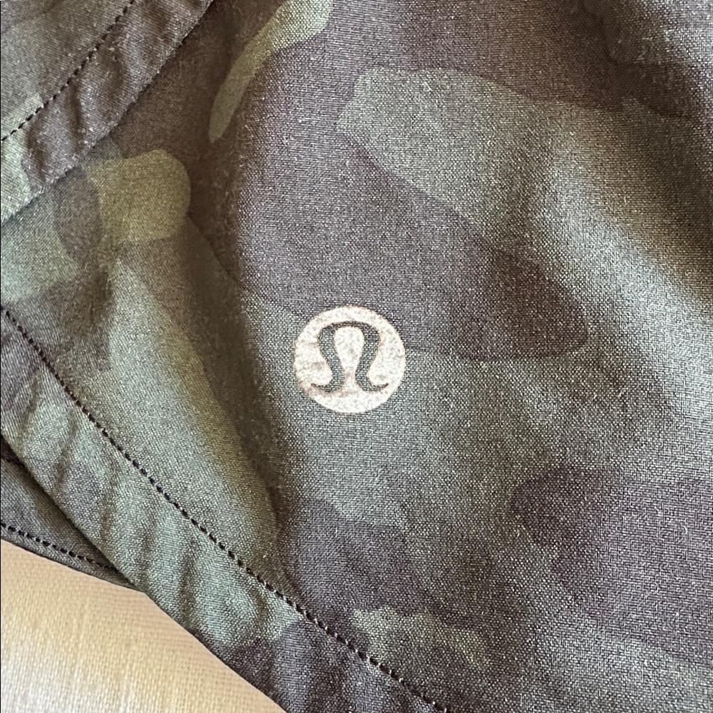 Lululemon Speed Up Short Incognito Camo Multi Gator Green 2 - Picture 10 of 10